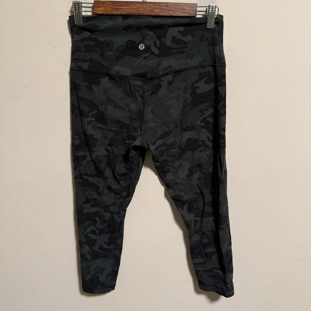 Lululemon Align Crop *21